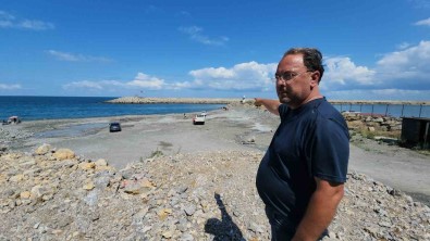 Milyonluk Yatirim Yapilan Limanda Balikçi Tekneleri Karaya Oturma Tehlikesi Yasiyor