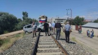 Van'da Hemzemin Geçitte Kaza Açiklamasi 1 Yarali Haberi