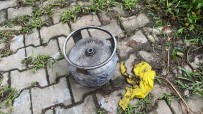 Yangina Müdahale Eden Itfaiye Ekiplerine Itfaiye Aracini Yikayarak Tesekkür Ettiler
