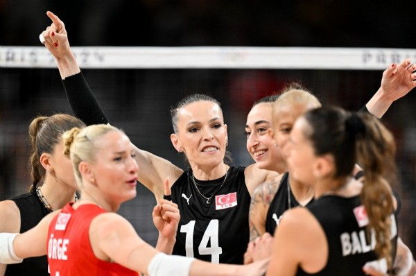 Filenin Sultanları Dominik Cumhuriyeti'ni yendi! Çeyrek finaldeyiz...