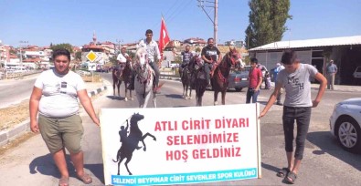 Baskan Zeyrek Ilçe Girisinde Atli Birliklerle Karsilandi