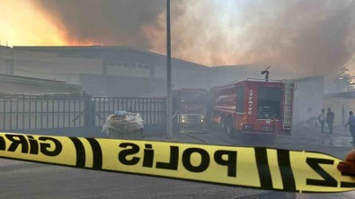 Gaziantep'te Elyaf Fabrikasinda Korkutan Yangin