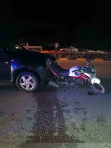 Burdur-Antalya Yolunda Otomobil Motosiklete Çarpti Açiklamasi 1 Yarali