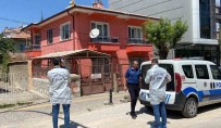 Yasli Kadin Günler Sonra Evinde Ölü Bulundu Haberi