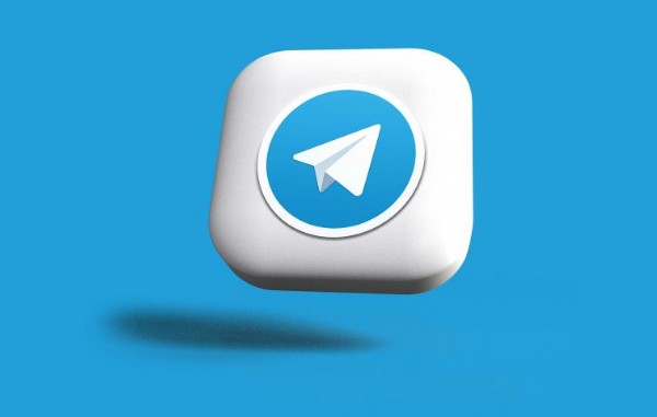 Kurallara uymazsa sıra Telegram'da! Pedofiliden uyuşturucuya yasadışı her şey var