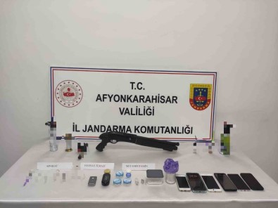 Afyonkarahisar'da Uyusturucu Tacirlerine Geçit Yok