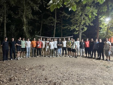 Gençler Kampta Bulustu