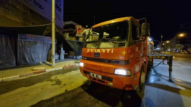 Is Yerinde Çikan Yangin Korkuttu