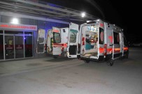 Konya'da Motosiklet Devrildi Açiklamasi 2 Yarali