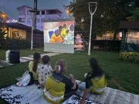 Miniklere Özel Çizgi Film Gecesi Düzenlendi Haberi