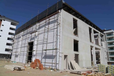 Turgutlu Belediyesinin 79 Milyon TL'lik Projeleri Hizla Yükseliyor