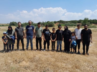 Edirne'den Avrupa'ya Geçmek Isteyen 26 Kaçak Göçmen Yakalandi