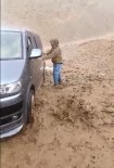 Hizan'da Kuvvetli Saganak Ve Dolu Sonrasi Sel