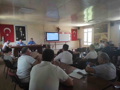 Sarigöl'de Yeni Egitim Ögretim Yilina Hazirlik Toplantisi Yapildi