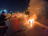 Seyir Halindeki Motosiklet Alev Aldi Haberi