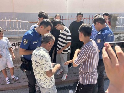 15 Yasindaki Çocuk Canini Hiçe Sayip Alzheimer Hastasi Kadini Kurtardi