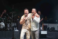 Açikhava Konserlerinde Sahnede Ümit Sayin Yer Aldi Haberi