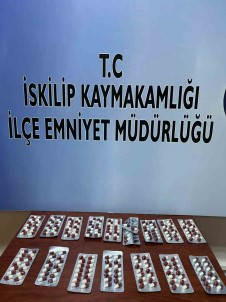 Çorum'da 214 Adet Sentetik Hap Ele Geçirildi Açiklamasi 1 Gözalti