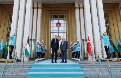 Cumhurbaskani Erdogan, Filistin Devlet Baskani Abbas Ile Bir Araya Geldi