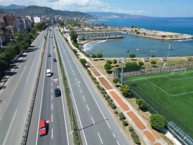 Karadeniz Sahil Yolu Findikçilar Için Harman Yeri Oldu