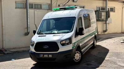 Traktörle Tarlasina Gideken Husumetlisi Tarafindan Pompali Tüfekle Öldürüldü