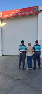 Alanya'da 12 Farkli Suçtan 5 Yil Kesinlesmis Hapis Cezasiyla Aranan Sahis Yakalandi