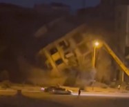 Araçlar Geçerken Yasanan Yikim Yürekleri Agza Getirdi Haberi