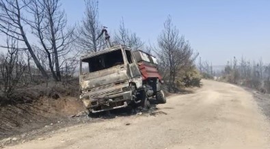 Eceabat'taki Orman Yangininda Bir Arazöz Yandi