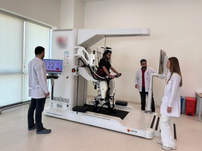 Gaziantep Sehir Hastanesi'ndeki Yürüme Robotu Hastalara Umut Oluyor
