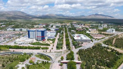 Selçuk Üniversitesi En Çok Tercih Edilenler Arasinda