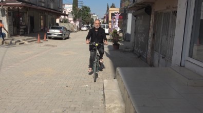 Yillarin Saat Tamircisi 50 Yillik Bisiklet Rutinini Senelerdir Bozmadi