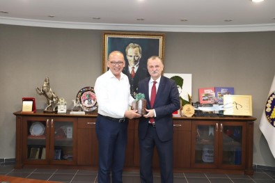 Baskan Balaban'dan Ilçe Belediye Baskanlarina Ziyaret