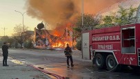 Gaziantep'te Hali Fabrikasinda Yangin Haberi