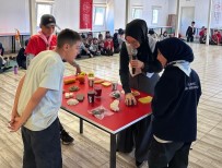 Izcilere 'Bilinçli Teknoloji Kullanimi, Teknoloji Bagimliligi Ve Saglikli Beslenme' Egitimi Verildi Haberi