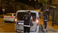 Polis Çevirmesini Görünce Geri Geri Kaçtilar Haberi