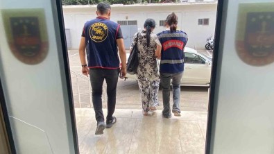 Fuhsa Tesvikten 42 Yil Kesinlesmis Hapis Cezasiyla Aranan Sahis Gaziantep'te Yakalandi