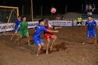 Manavgat'ta Plaj Futbolu Heyecani Basladi