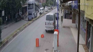 Tir, Mini Araci Oyuncak Araba Gibi Sürükledi Açiklamasi O Anlar Kamerada