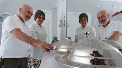 Antika Meraklisi Gurbetçi Ailenin Evi Müzeyi Andiriyor