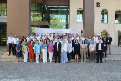 BTÜ'de 'Yüksekögretimde Insan Kaynaklari Yönetimi Çalistayi' Gerçeklestirildi
