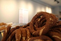 Bursa'da 100 Gram Simit 15 Lira Oldu