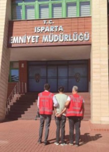 Isparta'da 20, 17 Ve 8 Yil Hapis Cezasiyla Aranan 3 Sahis Yakalandi