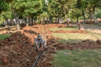 Kepez'in Simge Parkinda Yenileme Çalismalari Sürüyor