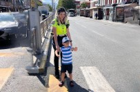 Minik Trafikçinin Hayali Polis Olmak Haberi