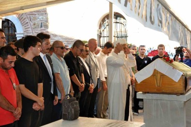 Kalp Krizi Geçiren Karacabey Belediye Baskan Yardimcisi Son Yolculuguna Ugurlandi