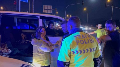 Bolu Dagi'nda Ekiplerin Trafik Eritme Mesaisi Açiklamasi SP Hastasi Çocuk Için Seferber Oldular