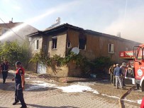 Çay'da Yangin Korkuttu Haberi