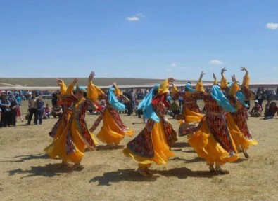 Nogay Türkleri Sabantoy Söleni, Sereflikoçhisar Ve Kulu'da Düzenlenecek