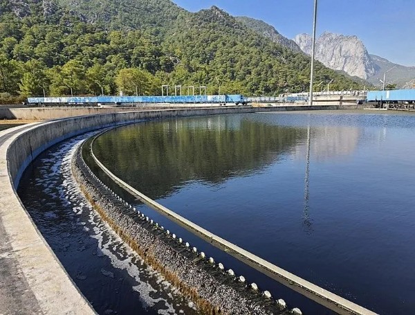 CHP'li belediyeye suç duyurusu! Denizi kirletti cezayı yedi