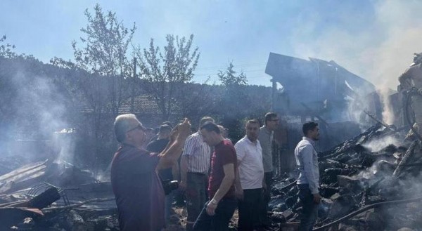 Yer: Kastamonu! Alevler 3 evi yuttu: 17 yaşındaki genç kayıp